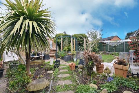 11 Old Rectory Walk, Capel St Mary, Ipswich, IP9 2HX