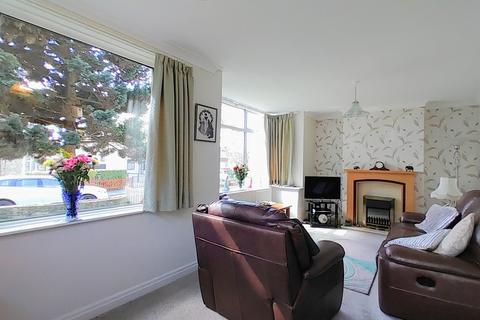 2 Rosetta Drive, Bradford, BD8 9SA