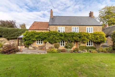 4 bedroom detached house to rent, Over Stratton, South Petherton