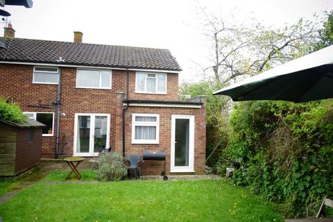 5 bedroom semi-detached house for sale - Rennie Close, Ashford, TW15