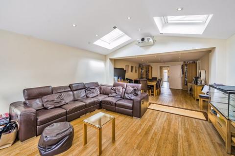 2b Avondale Road, South Croydon, CR2 6JA