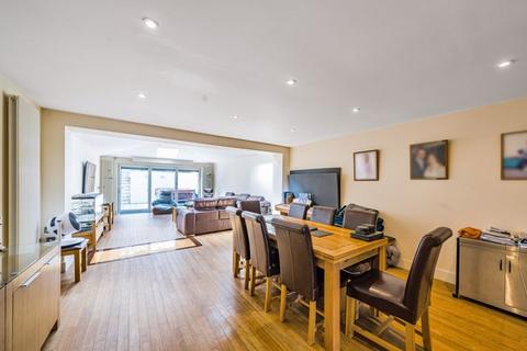 2b Avondale Road, South Croydon, CR2 6JA