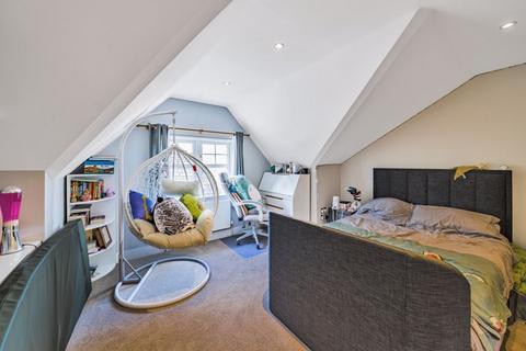 2b Avondale Road, South Croydon, CR2 6JA