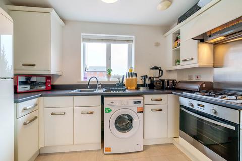2 bedroom flat for sale, Kirkistown Close, Rugby, CV21