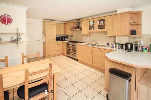 43 Mescott Meadows, Hedge End, Southampton, SO30 2JT