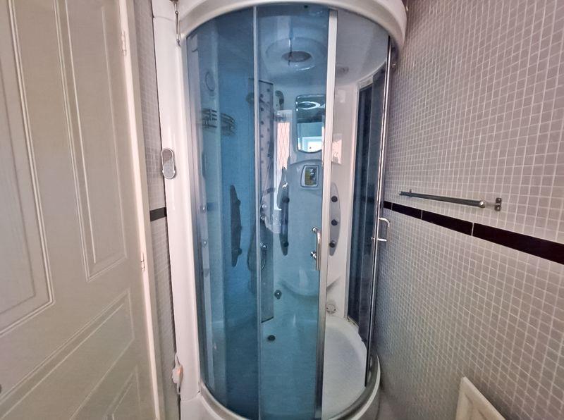 En suite 2