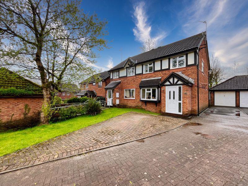 67 Rushfield Gardens, Bridgend, CF31 1DF 3 bed semidetached house £