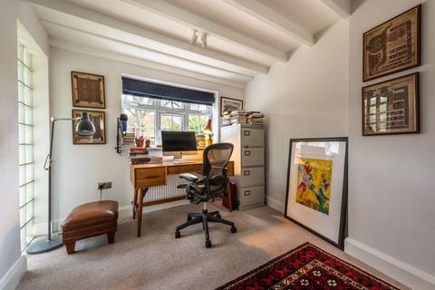 Lark Rise Forest Road, Effingham Junction, Leatherhead, KT24 5HL
