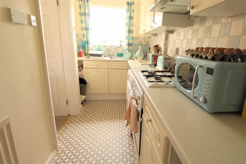 109 Commonside, Brownhills, Walsall, WS8 7AT