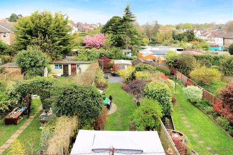 69 Carshalton Park Road, Carshalton, SM5 3SJ