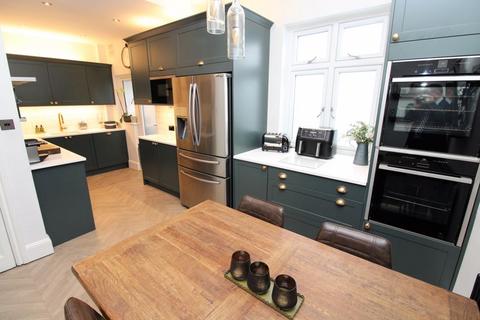 69 Carshalton Park Road, Carshalton, SM5 3SJ