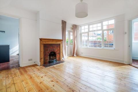 5 bedroom end of terrace house to rent, Chestnut Avenue, Haslemere