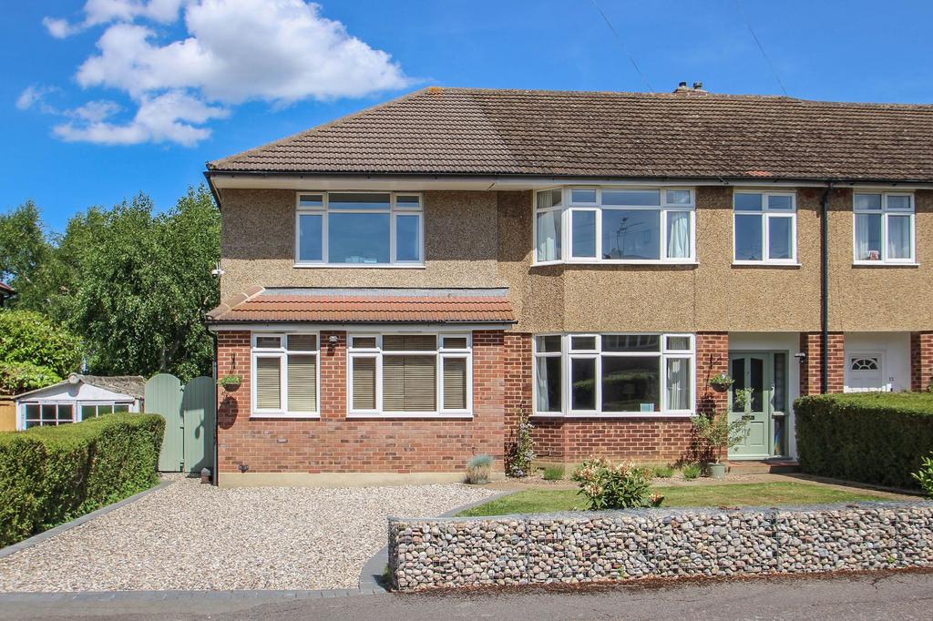 Bridle Road, Claygate, KT10 5 bed semidetached house for sale £1,075,000