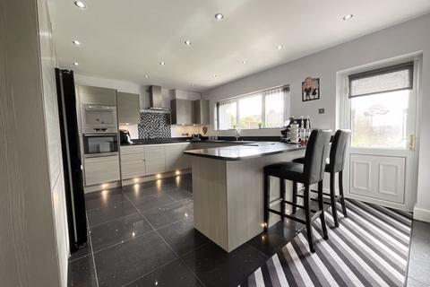 5 bedroom detached house for sale - South View, Stoke-On-Trent