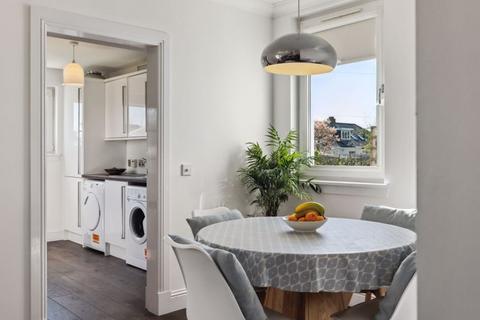 7 Blackburn Drive, Ayr, KA7 2XW