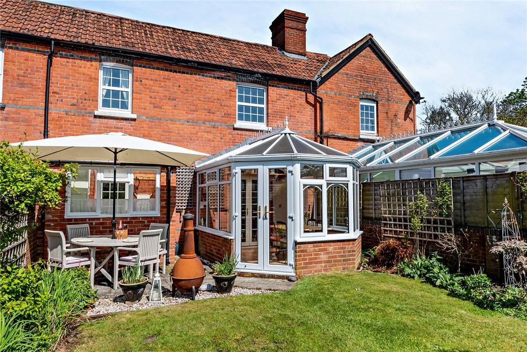 Knights Lane, Ball Hill, Newbury, Hampshire, RG20 3 bed terraced house