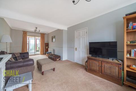 6 Pentire Close, Upminster, RM14 1QJ