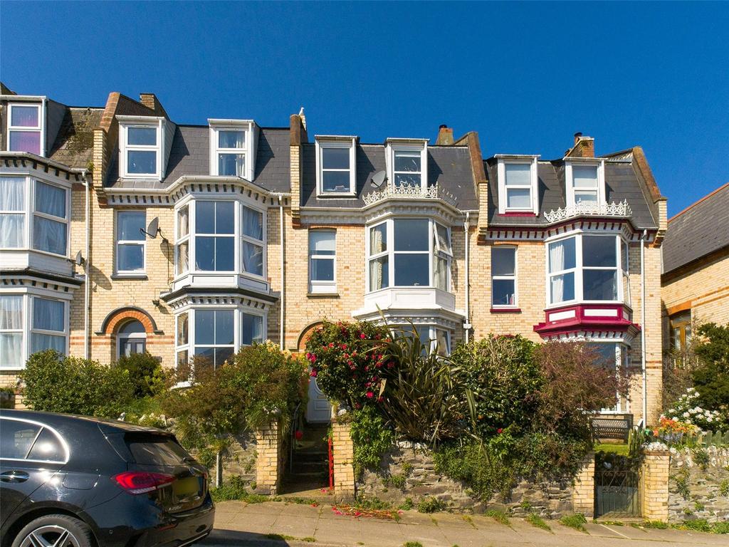 Devon 6 bed house for sale £335,000