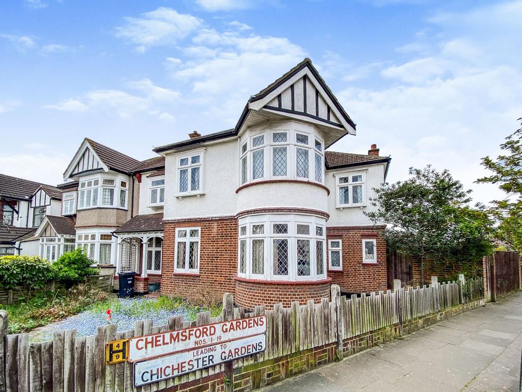 The Drive, ILFORD, IG1 5 bed semidetached house for sale £1,100,000