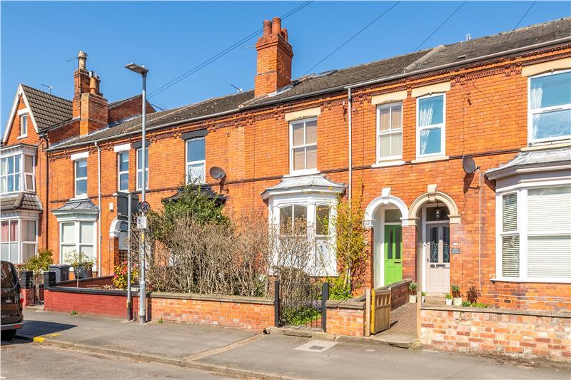 West Parade, Lincoln, Lincolnshire, LN1 1LY 4 bed terraced house £325,000