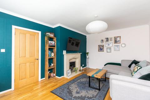 6 Larkfield Drive, Dalkeith, EH22 3HN