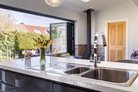 6 Larkfield Drive, Dalkeith, EH22 3HN