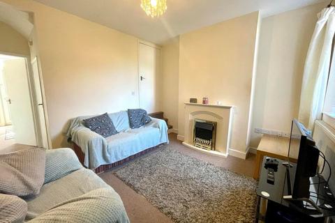 127 Central Road, Hugglescote, Coalville, LE67 2FL