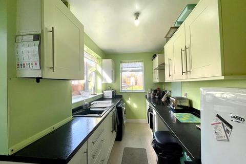 127 Central Road, Hugglescote, Coalville, LE67 2FL
