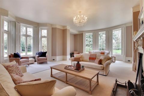 8 bedroom detached house for sale, The Street, Frittenden, Cranbrook, Kent, TN17