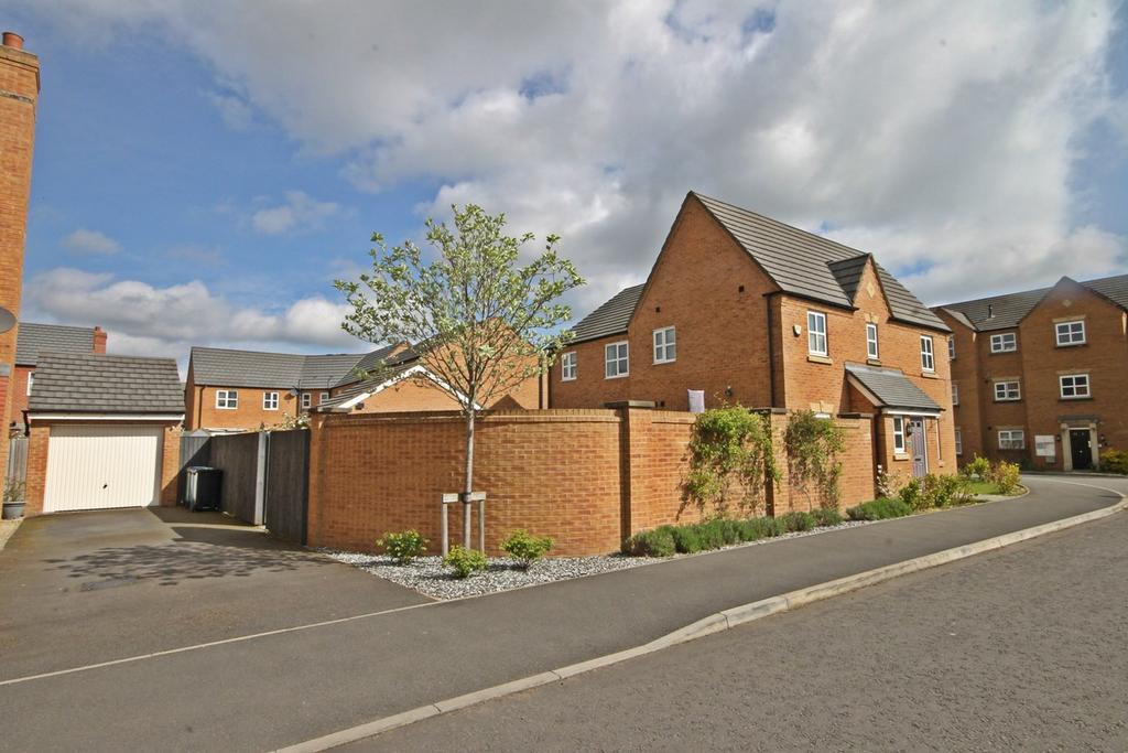 Hamilton Close, Warrington, WA4 3 bed semidetached house for sale £270,000