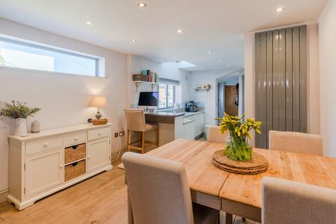 38 School Road, Charlton Kings, Cheltenham, GL53 8AU