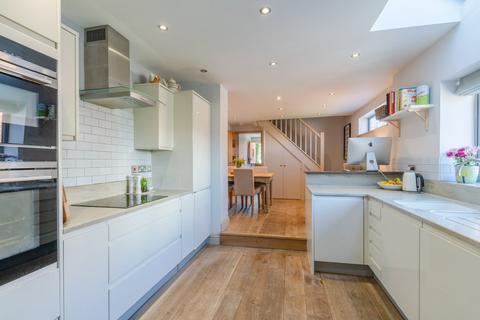 38 School Road, Charlton Kings, Cheltenham, GL53 8AU