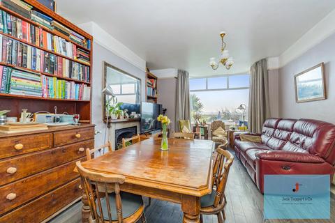 101 Brighton Road, Lancing, BN15 8BG