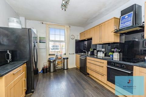 101 Brighton Road, Lancing, BN15 8BG