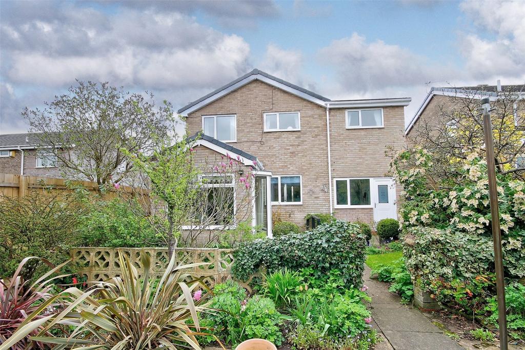 Middleham Close, Ouston, Chester Le Street, DH2 3 bed detached house