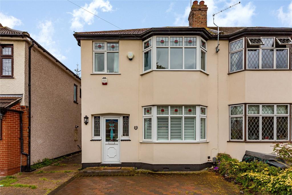 Grenfell Avenue, Hornchurch, RM12 3 bed semidetached house for sale