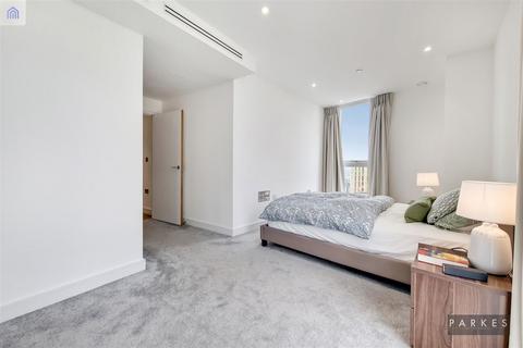 2 bedroom apartment for sale, Wandsworth Road, Nine Elms, London, SW8