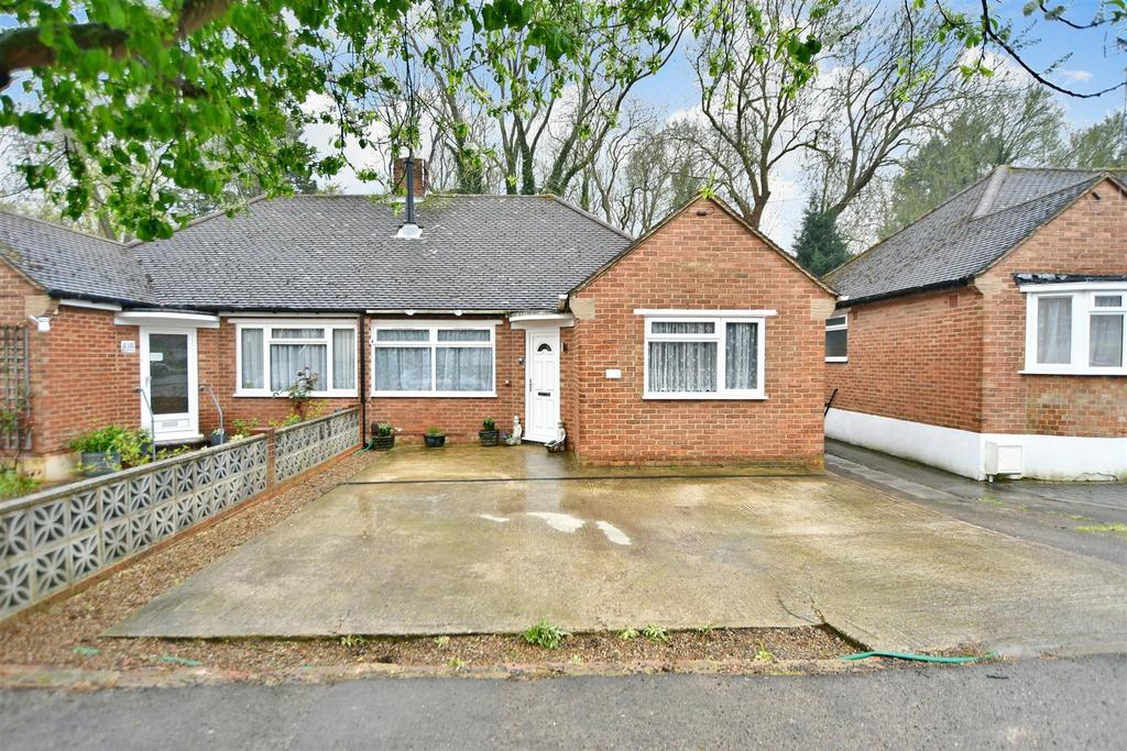Concord Avenue, Chatham, Kent 2 bed semidetached bungalow £325,000