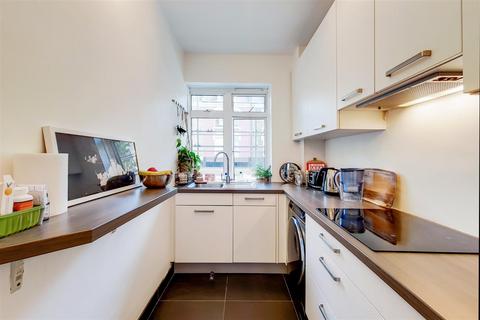 1 bedroom apartment to rent, Old Brompton Road, Earl's Court, London, SW5