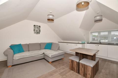 1 bedroom apartment for sale, Victoria Road, Coulsdon, Surrey