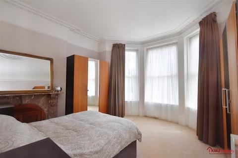 Flat 4, 17 Ferndale, Tunbridge Wells, TN2 3RU