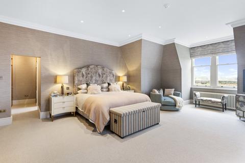 6, The Mansion Cobham Park, Cobham, KT11 3LE
