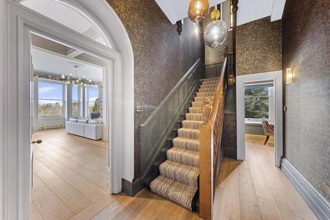 6, The Mansion Cobham Park, Cobham, KT11 3LE