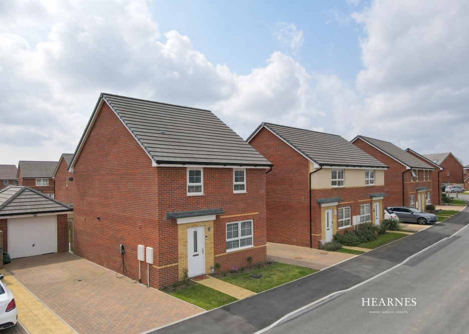 Lonsdale Road, Wimborne, BH21 2GA 4 bed detached house for sale £525,000