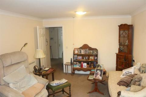 1 bedroom flat for sale - Hadlow Road, Tonbridge, Kent, TN9 1QU