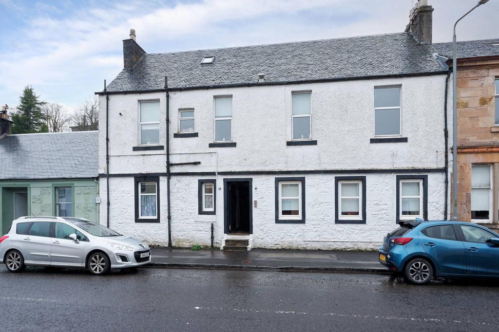 G/R 23 Low Barholm, Kilbarchan, PA10 2ES 2 bed flat for sale £109,995