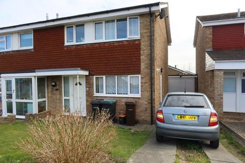 3 bedroom semi-detached house to rent, The Drove Way, Istead Rise, Gravesend