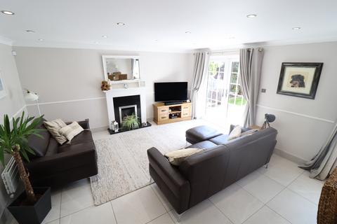 1 Chance Close, Grays, RM16 6QE