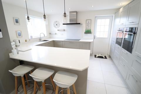 1 Chance Close, Grays, RM16 6QE