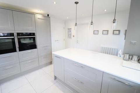 1 Chance Close, Grays, RM16 6QE